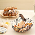 Eggs Collecting Basket With Handle - Wire EggBasket For Gathering FreshEggs, Small Metal EggCollectingBasket, Vintage Style Countertop EggStorage Basket, Holder Fruit Bin, Can Hold 12Eggs
