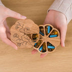 Makety Cute Pill Organizer, 7 Day Vitamin Holder with Magnetic Lid, Floral Design, Solid Oak Wood