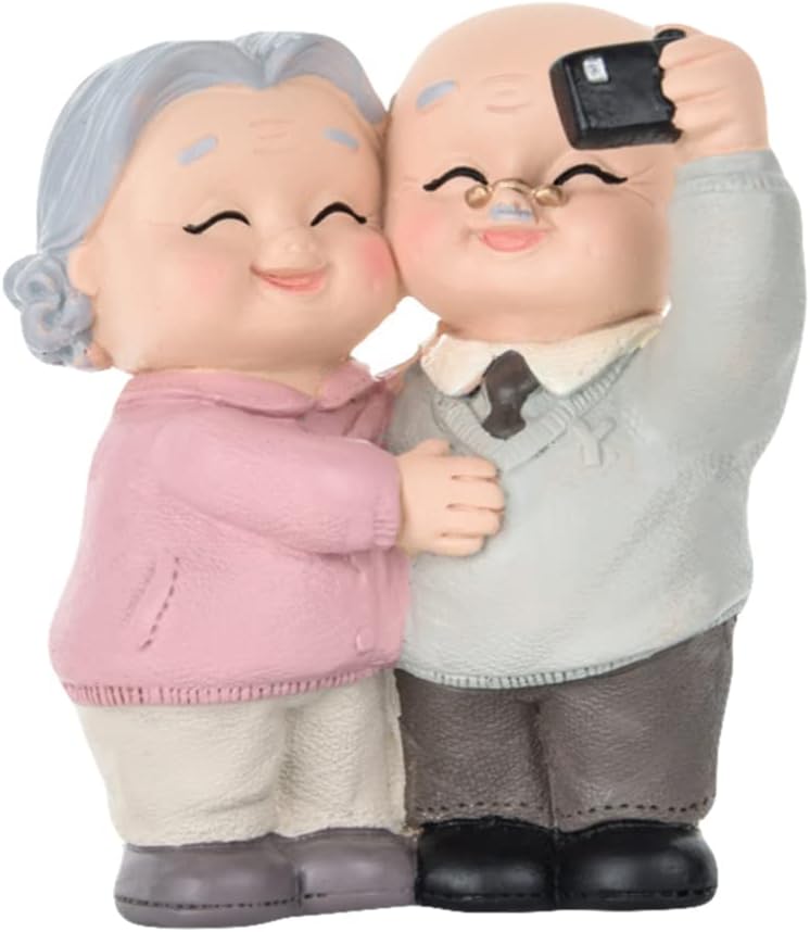 Loving Elderly Couple Figurines, Older Couple Figure Cake Figurines Grandparents Old Figures Cake Grandma Grandpa Desktop Ornament for Valentines Day Anniversary Party Decoration