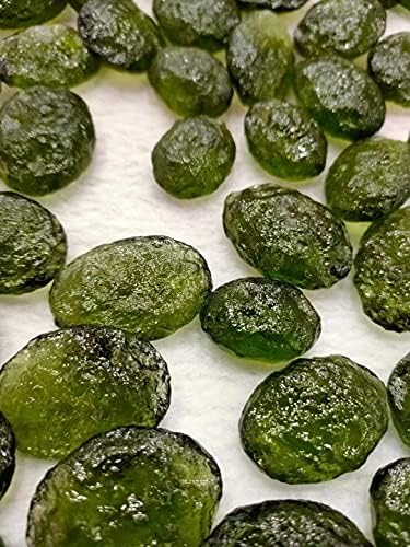 Green Moldavite Czech Meteorite Impact Glass Natural Rough Stone Crystal Energy Stone 1pc, 11223S1BOTTON