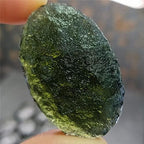 6-26g Moldavite Natural Czech Meteorite Impact Glass Rough Stone Crystal Energy Stone 1pc, 11223S1BOTTON (Size : 10-12 g)