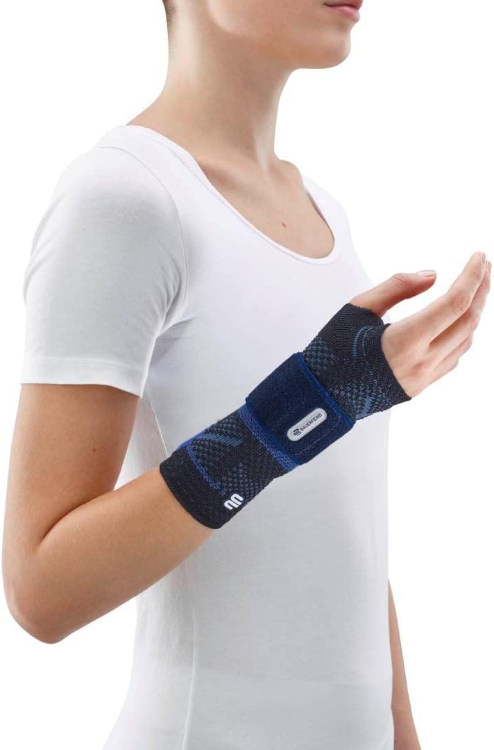 Bauerfeind - ManuTrain - Wrist Support - Relieves Strain and Stabilized During Movement - Left Wrist - Size 3 - Color Black