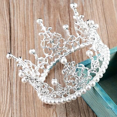 Women Girls Retro Man-made Pearl Crown Bride Tiara Cake Topper Decoration for Wedding Birthday Party Decoration Party Decorations Silver