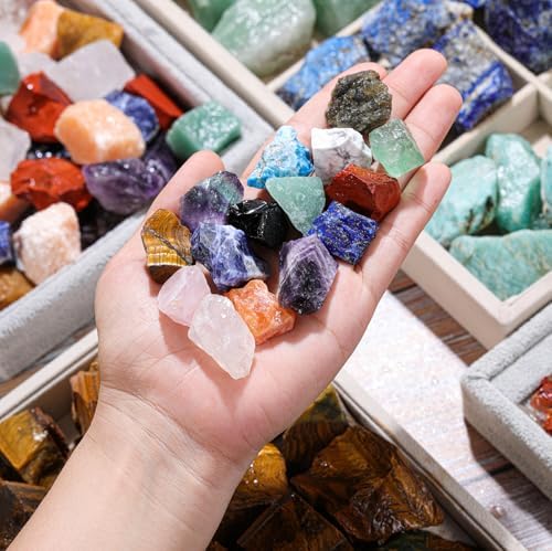GEHECRST Assorted Raw Healing Crystals Gemstone Box Natural Rough Rock Quartz Crystal Stones Bulk for Wicca Reiki Chakra Healing Meditation Home Decor DIY Project Spiritual Crystal Gift Christmas