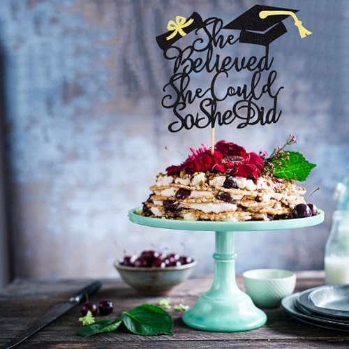 1Pc She Believed She Could So She Did Cake Topper, 2026 Graduation Cake Topper, Graduation Decorations for Girls, High School/College/University Graduation Decoration - Black Glitter