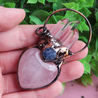 Acxico 1Pcs Natural Rose Quartz Crystal Heart Carved Pendant Clear Quartz Point Healing