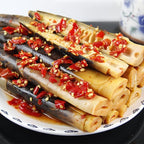Hand peeled bamboo shoots,Pickled pepper crispy bamboo shoots,Side dish,Chinese-style snacks,Fresh mountain pepper bamboo shoots,Spicy strips,Instant snacks gift (Old soup flavor,1bag)