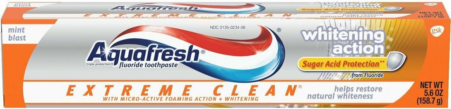 Aquafresh Extreme Clean Whitening Action Fluoride Toothpaste for Cavity Protection, pack of 6 tubes 5.6 oz each