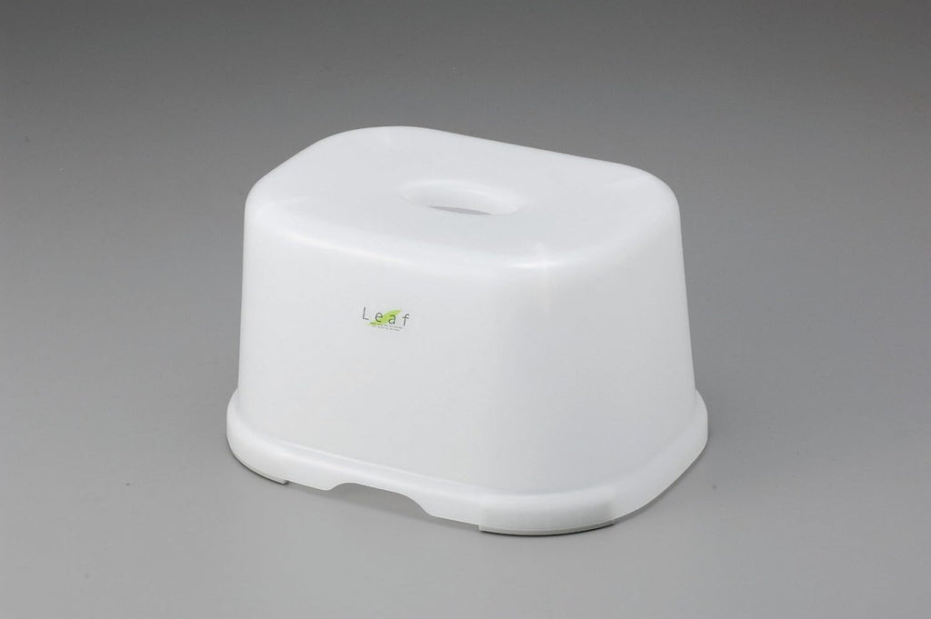 JapanBargain, 2-Pack Japanese Bath Stools Shower Stools Chair Toilet Step Stools Compact Size, Made in Japan, Small Size, White Color