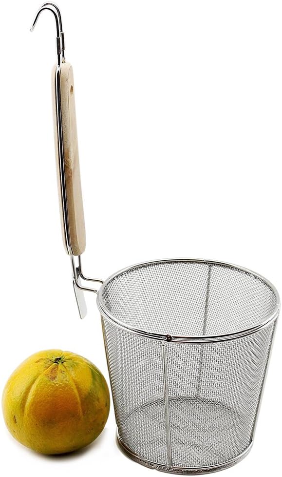 Large Flat Cylinder Wok Strainer Colander Fry Basket - Stainless Steel, Wooden Handle for heat resistance, fine mesh 5" x 5" スプーン Udon Pasta Noodle Ramen Rinsing Straining Boiling Frying