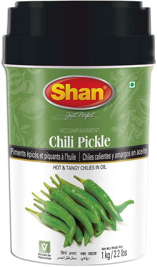 Shan Chili Pickle 35.27 oz (1000g) - Hot and Tangy Chilies Pickled in Oil - Rich Blends of Spices - Perfect Accompaniment to Everyday Meals - Suitable for Vegetarians - Airtight Pet Jar