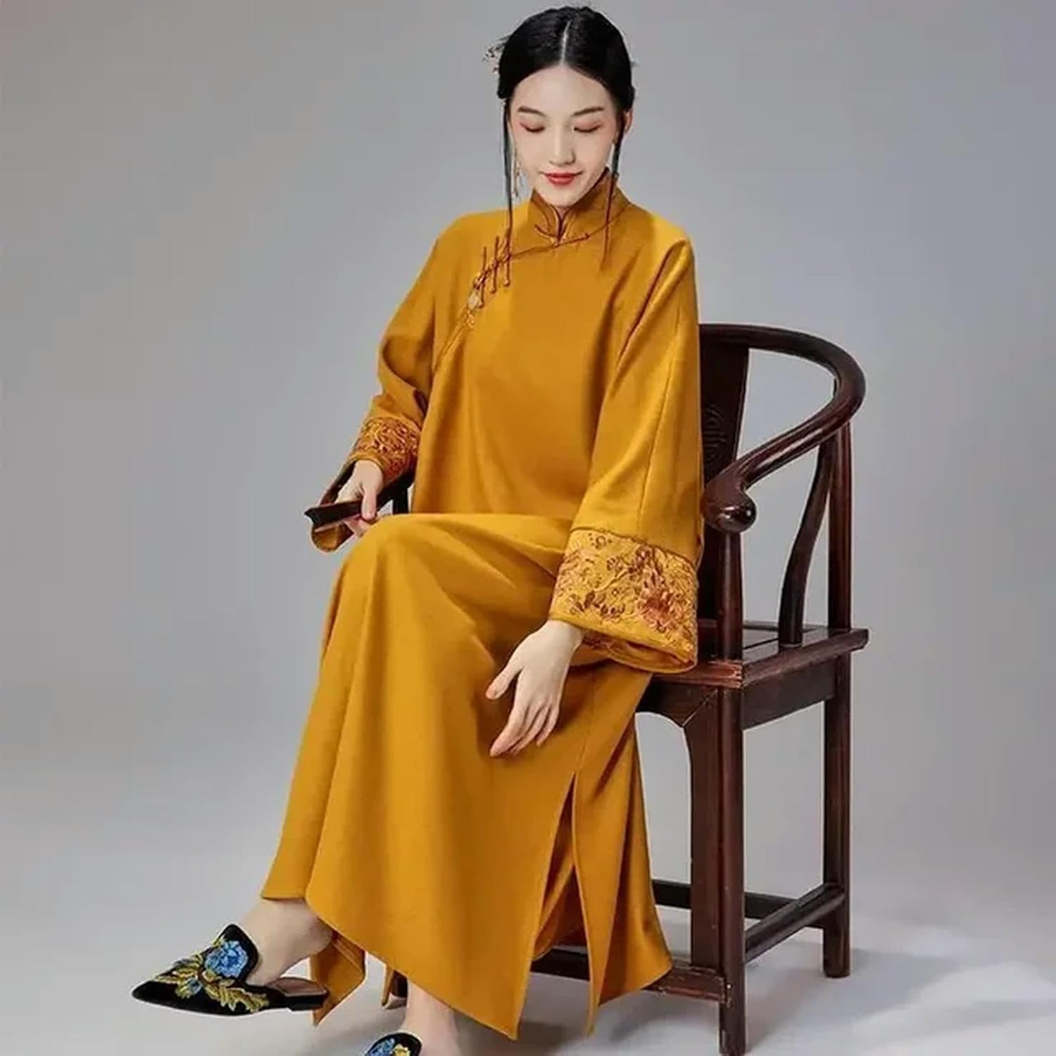 Elegant Yellow Stand Collar Loose Long Sleeve Cheongsam Chinese Tea Ceremony Dress