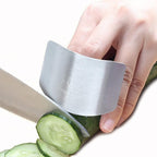 Stainless Steel Finger Guards for Cutting, Hand Protector Finger Protector Avoid Injury When Cutting Vegetables, Meat, Slicing and Dicing Safe Chopping Tools.
