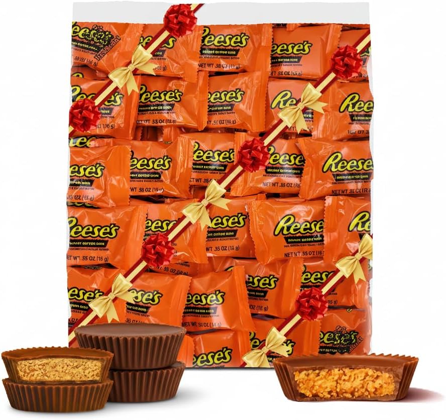 Resse's Milk Chocolate Peanut Butter Cups, 2 lb Snack Size Candy Pantry Pack, Bulk Bag, Individually Wrapped Chocolates, Gift Bag for Sharing & Parties