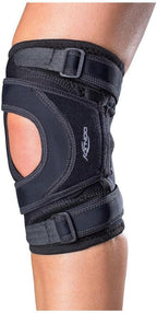 DonJoy Tru-Pull Lite Large Right Leg Knee Brace with Breath-O-Prene and Pull Straps for Mild to Moderate Patellar Dislocations (Black)