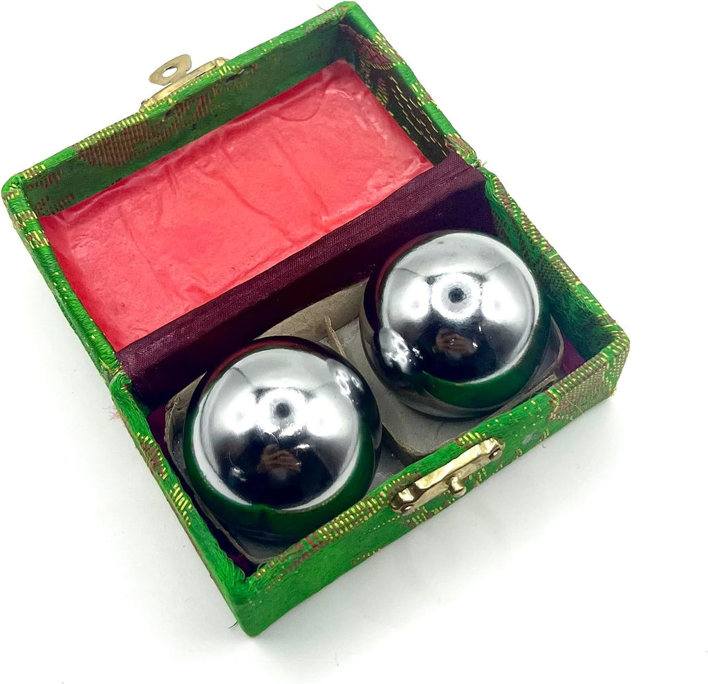6.35oz(0.18kg) Set of 2 Chinese Baoding Balls Hand Exercise Therapy Balls 1.57 Inches Diameter Stress Reliefe Balls with Gift Box