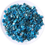 Erliway 100g Natural Apatite Crystal Chips, 7-9mm Tumbled Chips Crushed Crystal Stone, Polished Crystal Chip for Fish Tank, Healing Tumbled Crystal Chip for Reiki Crystal Jewelry Making Home Décor