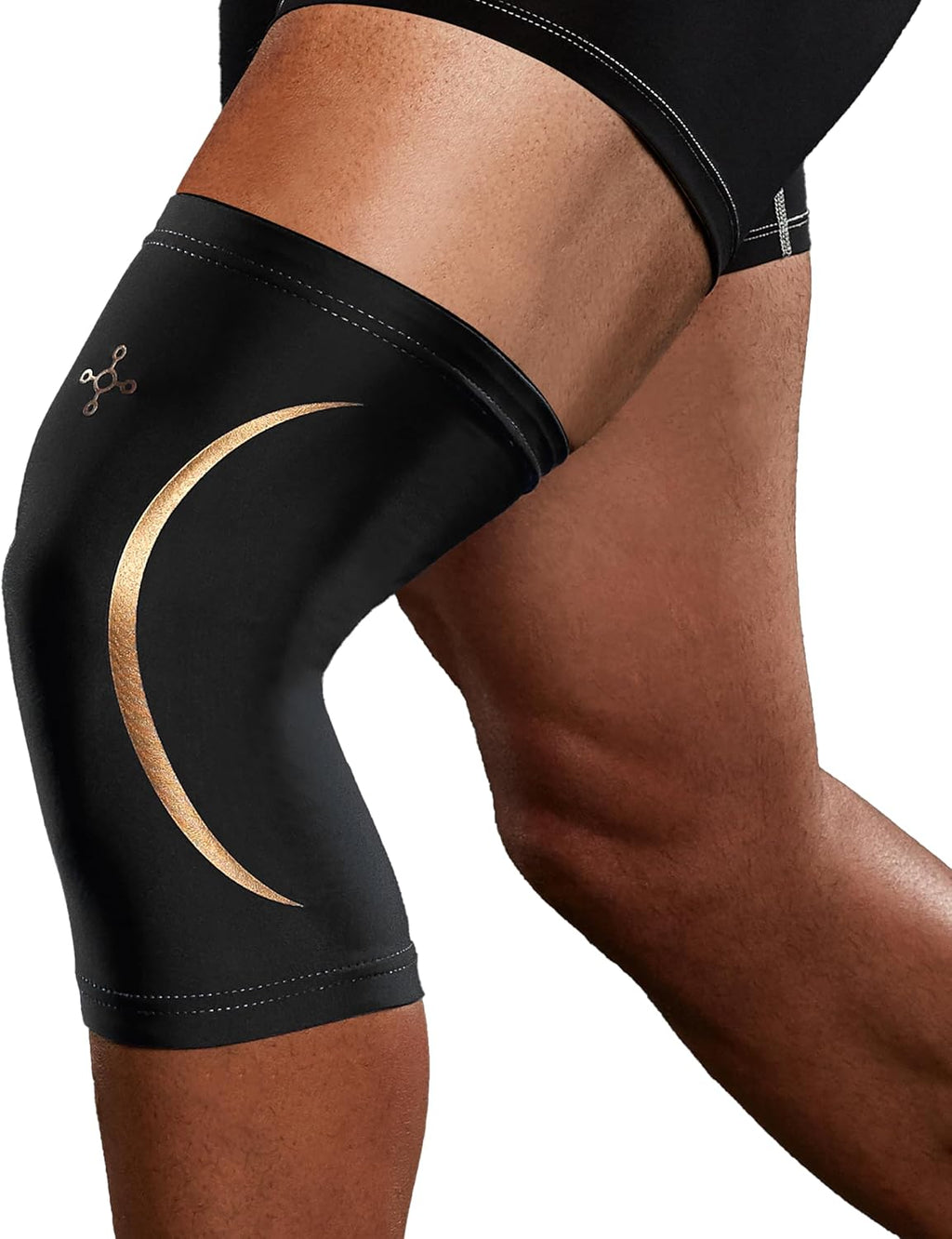 Tommie Copper Knee Compression Sleeve (L/XL, Black), 15-20 mmHg, 4D Stretch & Non-Slip Fit for Targeted Support, Patented Copper Znergy Fabric, Anti-Odor Benefits, Breathable Design