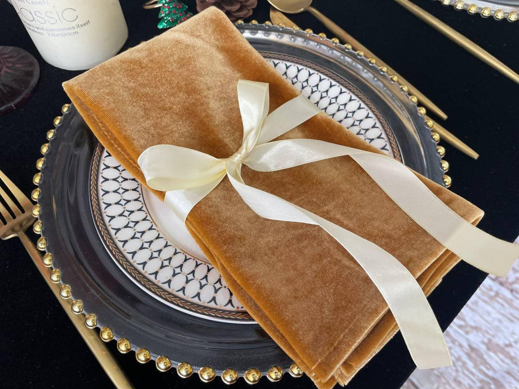EHLDekol Velvet Napkins,20 x 20 Inches Soft Dinner Napkin,Weddings Napkin,Table Napkins Suitable for Wedding, Parties, Banquet, Restaurant Decoration (Gold, Solid Velvet)