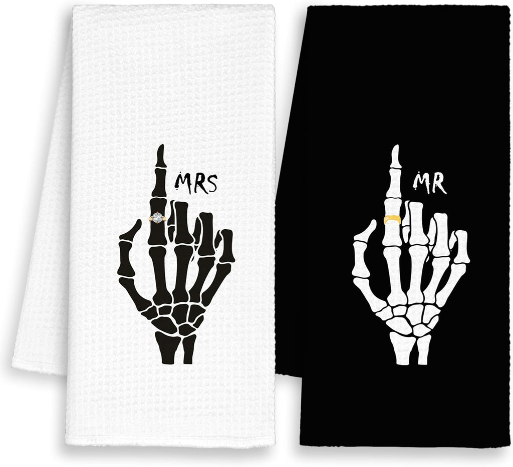 Mr and Mrs Couple Valentines Kitchen Towels Set of 2, Gothic Skull Lovers Hand Towels Decor Gifts for Wedding Wife Bride Bathroom, Black And White Skeleton Dish Tea Bar Towel for Home 16x24in