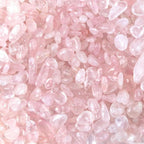 JOHOUSE Rose Quartz Crystals, 1lb Pink Crushed Rose Quartz Chips Bulk Tumbled Stones Irregular Shaped Succulent Pebbles Decorative Rocks for Aquarium Fish Tank Vase Filler DIY Crafts Indoor Plants