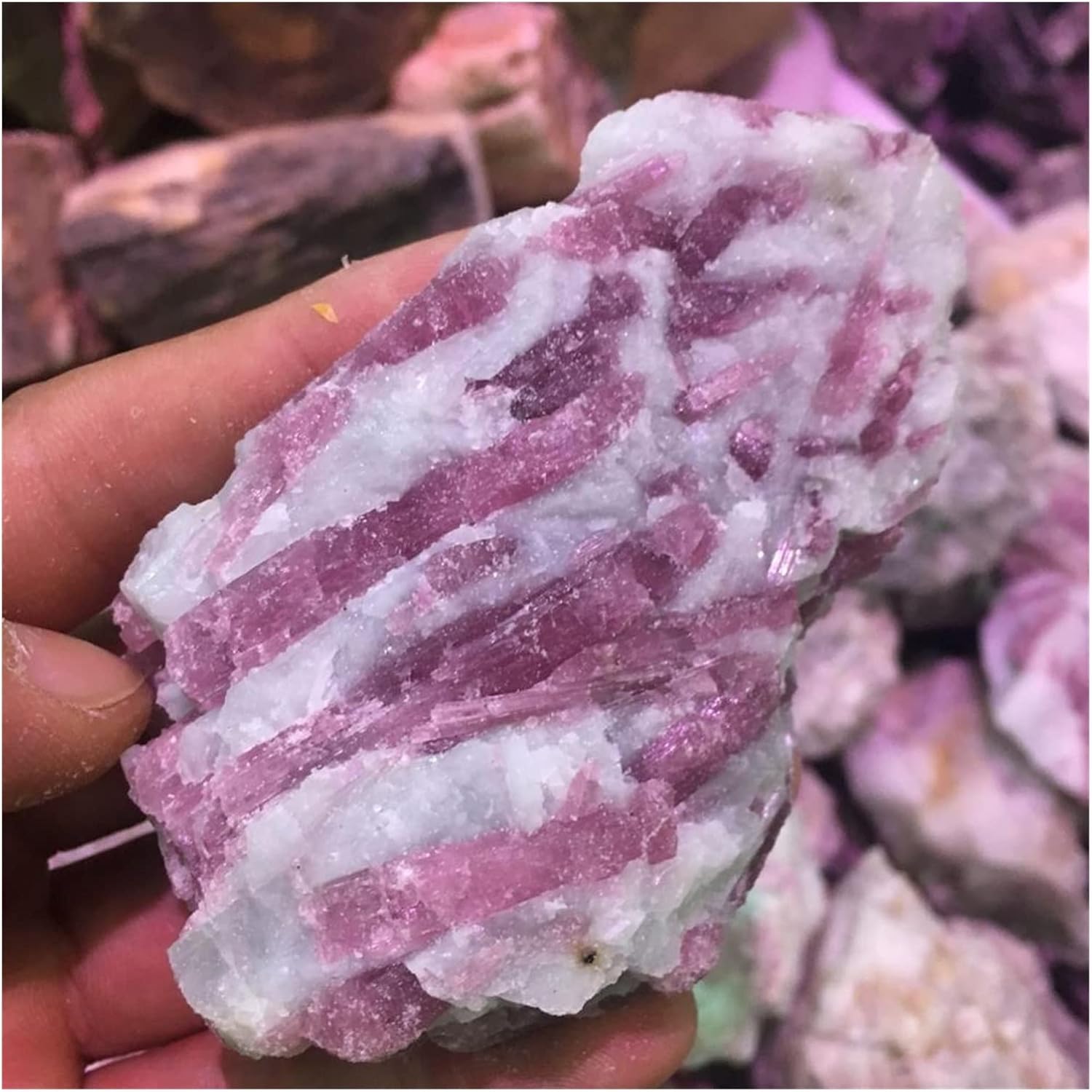 SHANGMAOYO Natural Crystal Rough Natural red Tourmaline Rought Stone Rubellite Stones Crystal specimens (Size : 80-90g)