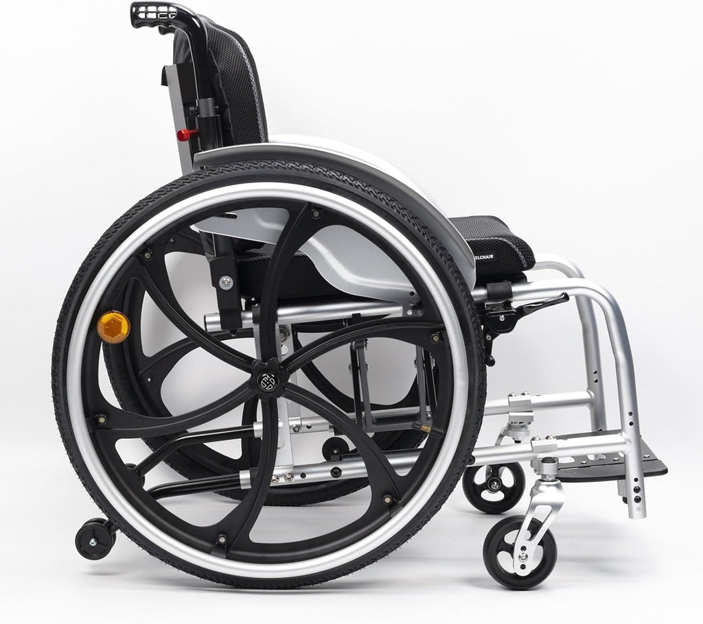 Sports and Leisure Wheelchairs for Adults, Self-propelled Aluminum Alloy Portable Manual Wheel Chair,Transport Wheelchair Lightweight Foldable with Double Brake(B,Seat Width 38cm/15in)