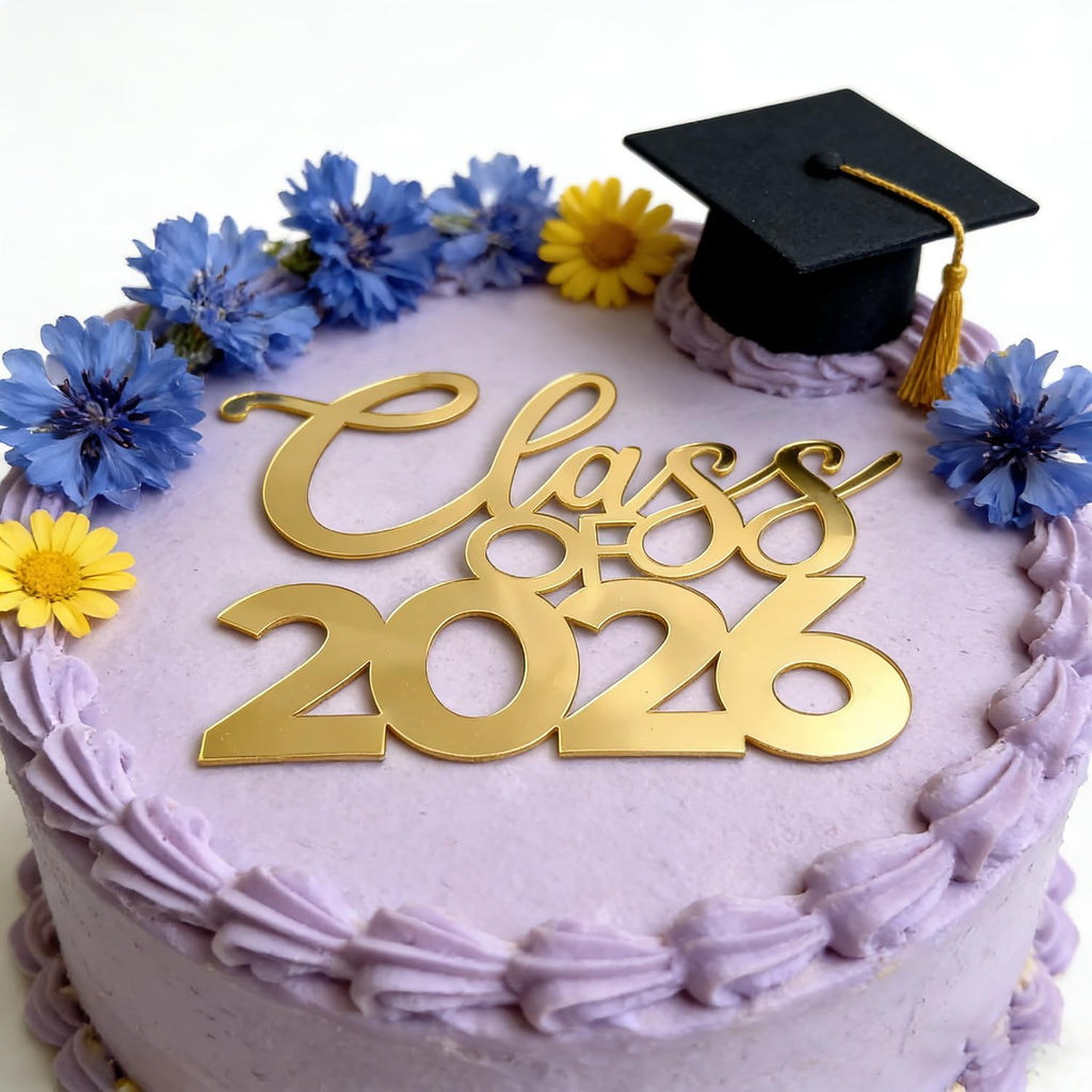 Class of 2026 Cake Topper, Gold Acrylic Graduation Cake Pick, Congrats Grad 2026 Theme Party Cake Decorations Cake Charm Decor for High School Boys Girls Party Supplies