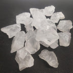 YUWIXMOX 250g White Quartz Rough Stones Bulk White Quartz Crystal Raw Natural Crystals Stones,Rocks for Cabbing, Polishing, Wire Wrapping, Healing Reiki,Jewelry Making,Aquarium Decoration (White)