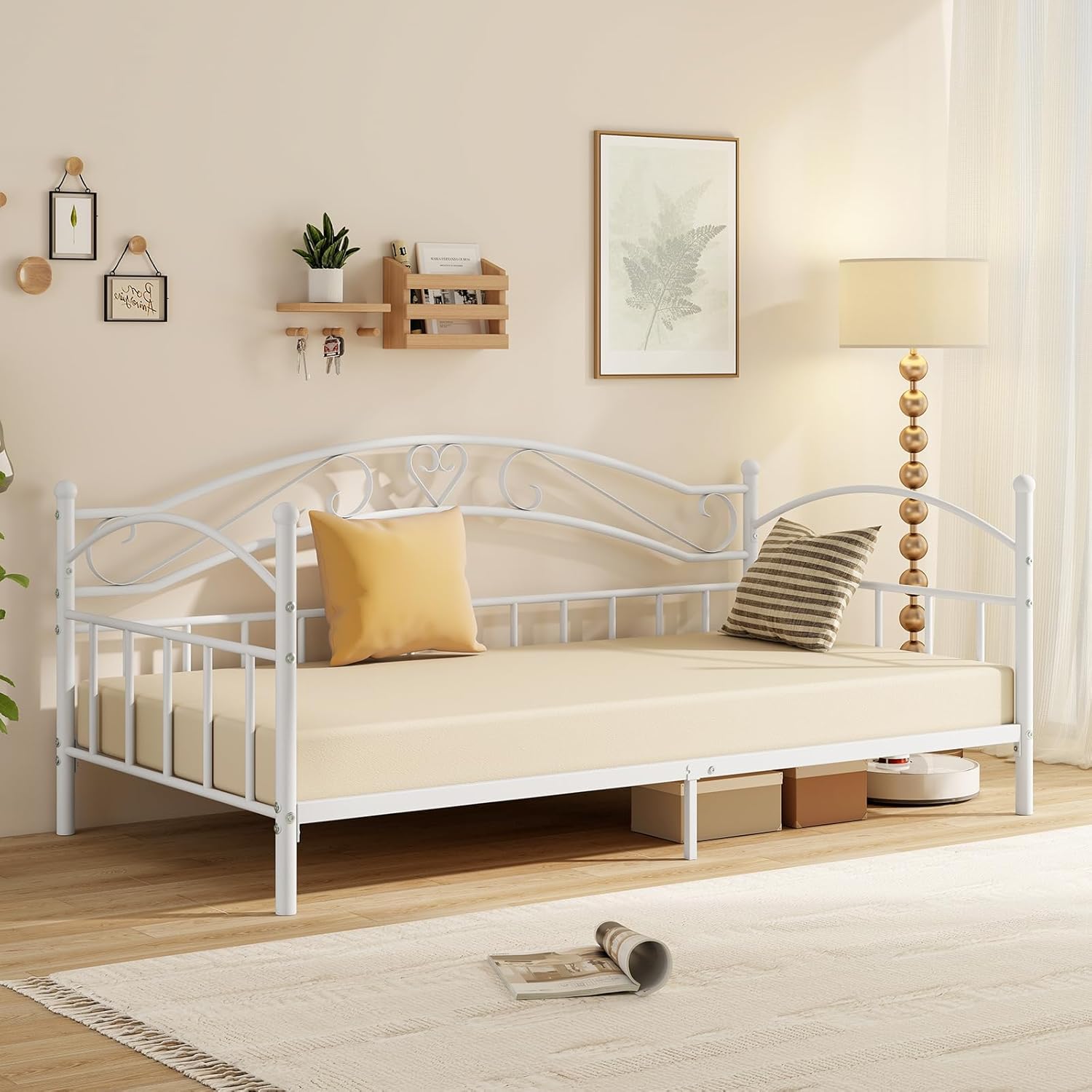 Giantex Metal Twin Daybed, Modern Sofa Day Bed with Stylish Headboard & 12 Metal Slats Support for Living Room, Bedroom, Guest Room, No Box Spring Needed, White