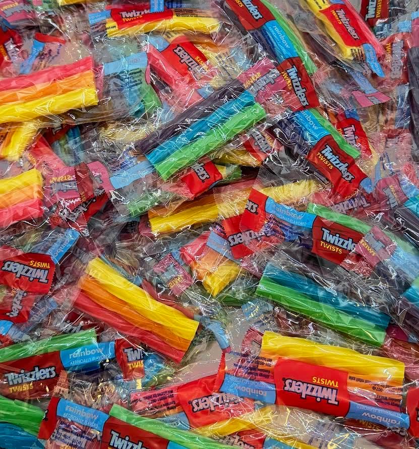 Rainbow Licorice Twists – Assorted Fruit Flavors – Individually Wrapped Soft Chewy Candy – 1 lb Bulk Bag (≈ 44 Pieces) – Fun for Piñatas, Party Bags & Events