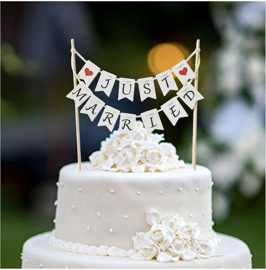 Just Married Cake Topper Banner with Sticks, Rustic Wedding Cake Decoration, DIY Assembly Cake Topper for Engagement, Bridal Shower, Wedding Party Supplies