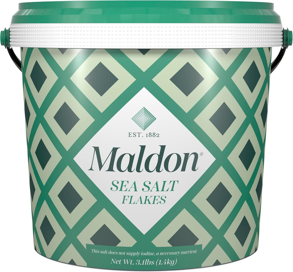Maldon - Sea Salt Flakes Tub, 3.1 lb (1.4kg) - Unique Pyramid Shaped Salt Flakes, Perfect for a Wide Range of Dishes, Hand-Harvested for Four Generations