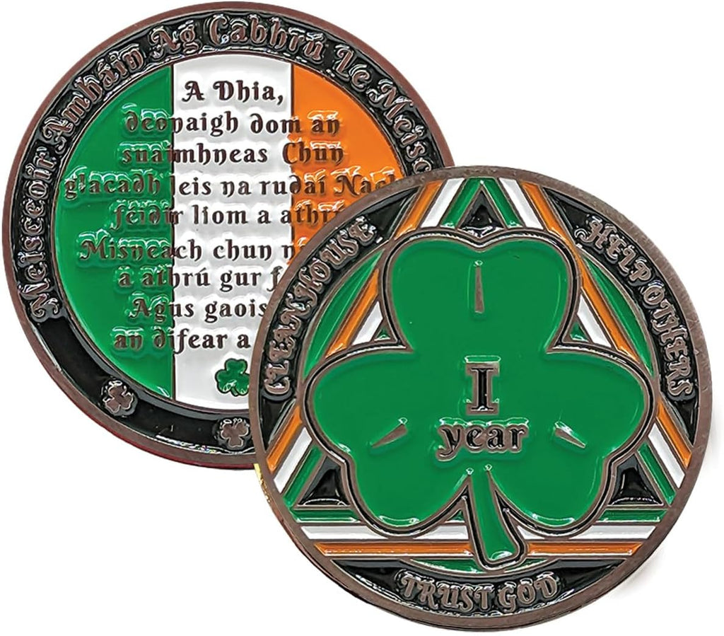 MYRECOVERYSTORE Green Shamrock Recovery Medallion in Years 1-50 Serenity Prayer in Gaelic on Rear