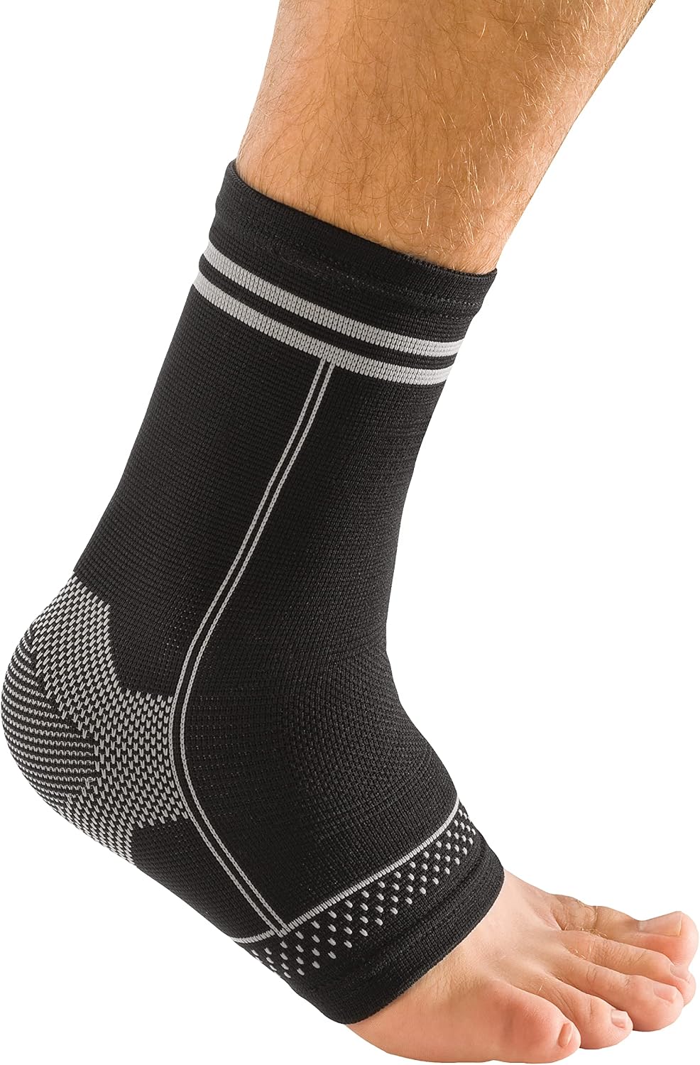 MUELLER Sports Medicine 4-Way Stretch Ankle Support Sleeve, Ankle Pain Relief Support for Men and Women, Ideal for Sprains, Strains, Arthritis, Black, Large/X-Large