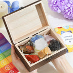 LAIDANLA 7 Chakras Crystals and Healing Stones Set Large Natural Crystal for Energy Balance，Spiritual，Gifts，Set in Wooden Box Comes with Chakra Cards and Guidebook