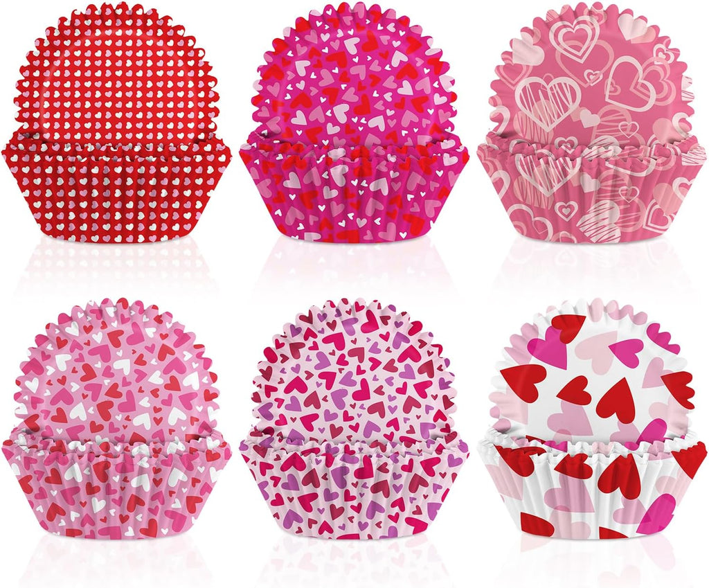 600Pcs Valentine’s Day Cupcake Liners Red Pink Purple Heart Paper Baking Cups Standard Size Wrappers Muffin Case Trays Baking Wraps for Holiday Decorations Party Supplies Table Decor