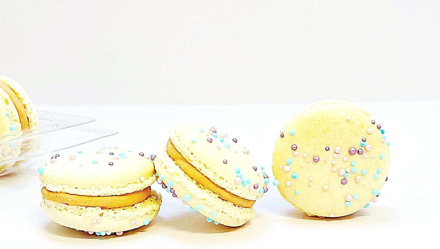 50 Pack Gourmet Caramel French Macaron | A great addition for your bakery establishment or your next party