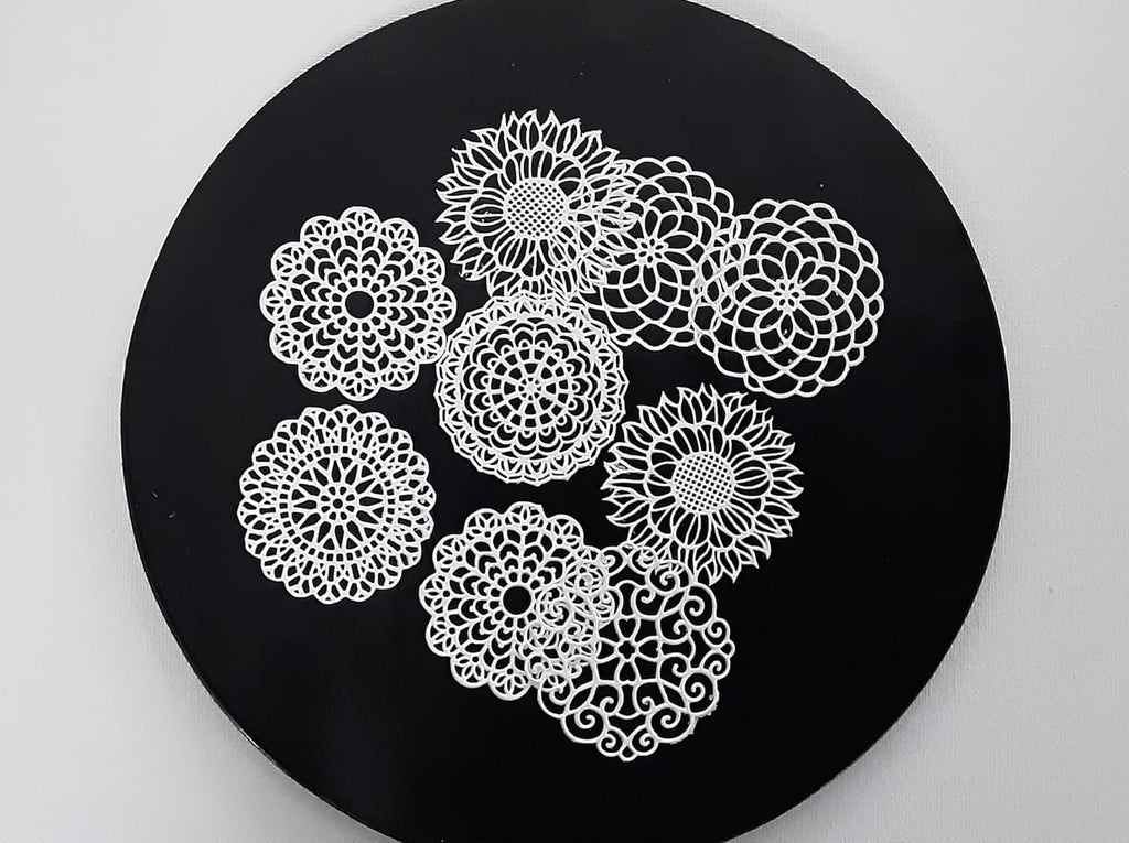 Generic Edible Lace Doilies For Cakes, 12 Count, White, Cake Toppers, Dessert Decorating, Celebration, Birthday, Christmas