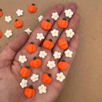 28 Icing Pumpkins & Blossoms by Simply Sucré | Royal Icing Pumpkin & Flower Decorations | Fall & Halloween Cupcake Toppers | Edible Autumn Sprinkles (28 Pieces)