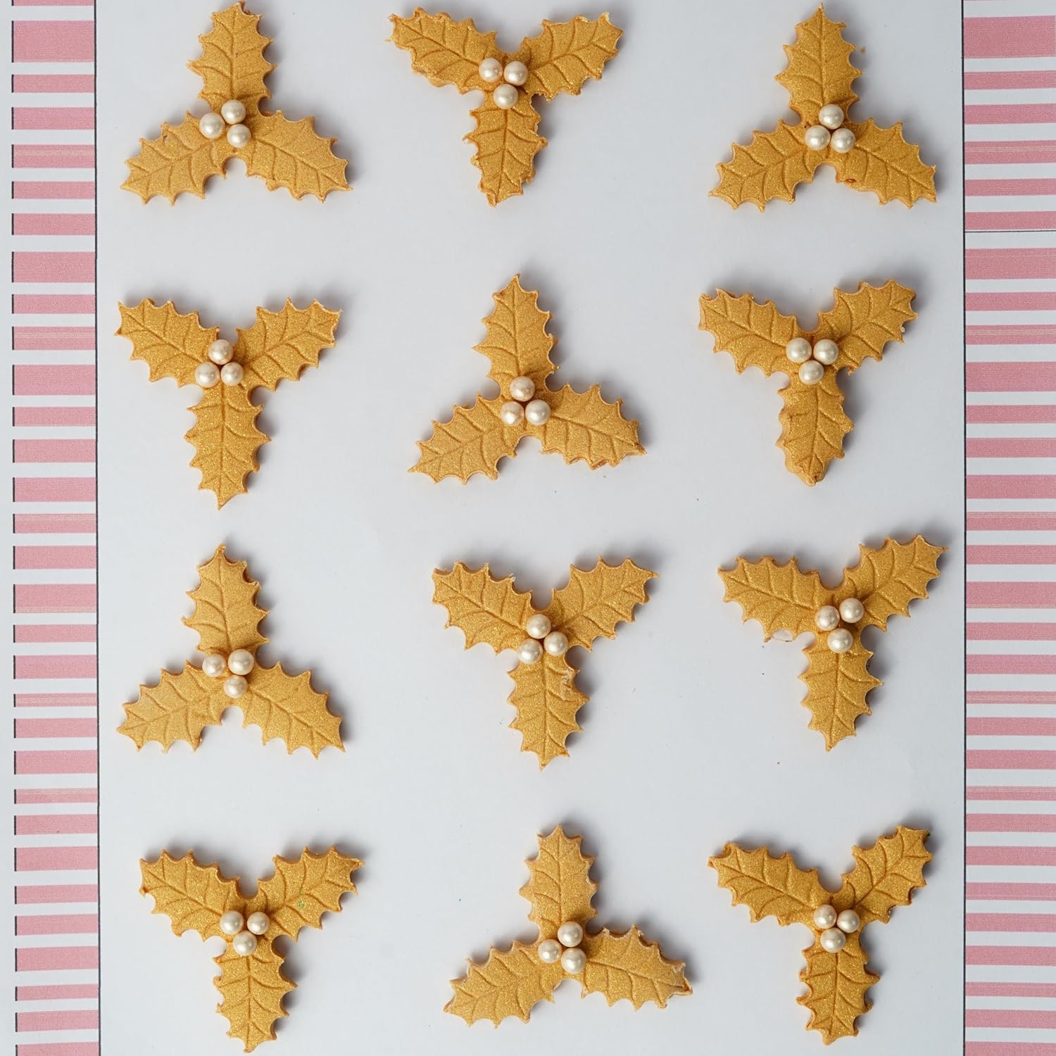 Confect Christmas Toppers | Mix Gold Mistletoe Holly Pack of 12 | Edible Cake topper | Cake Decoration Toppers | Cupcake Toppers - 2.6 Oz