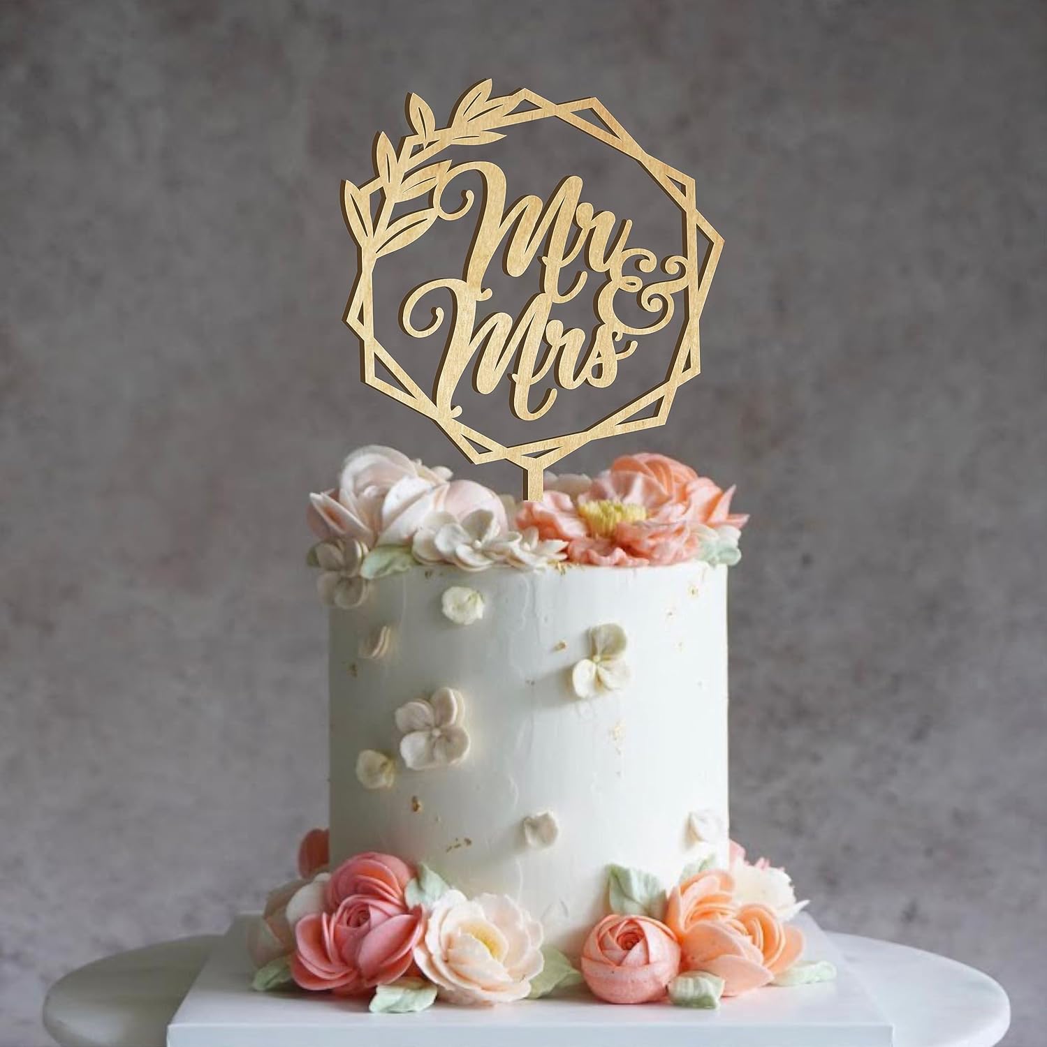 Mr and Mrs Wedding Cake Toppers Bride Groom Cake topper for Wedding Wooden Wreath Rustic Hexagon Funny Decoration Mr&Mrs Sign Gold Silver Brown (Unpainted)