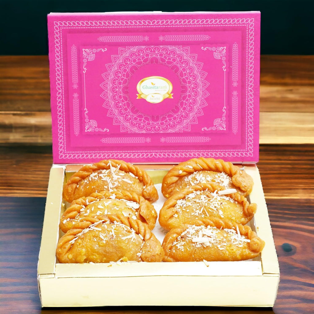 Ghasitaram Gifts Holi Sweets, Holi Gifts, Holi Hamper Mawa Kesar Gujiya 200 GMS