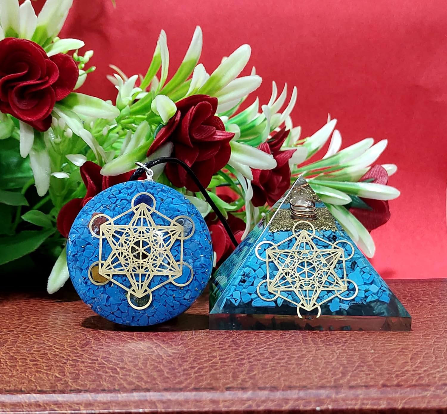 Metatron Grid Turquoise Orgone Pyramid & Metatron’s Cube Merkaba with 7 Chakra Crystals Orgone Pendant Positive Energy Generator Reiki Chakra Healing Aura Cleansing Yoga Meditation