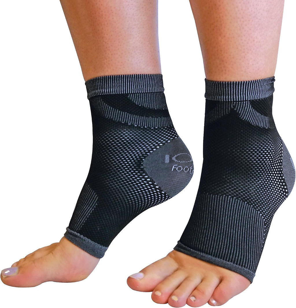 IOMI - 20-30 mmHg Plantar Fasciitis Compression Sleeve Socks with Arch Support (S/M, Black)