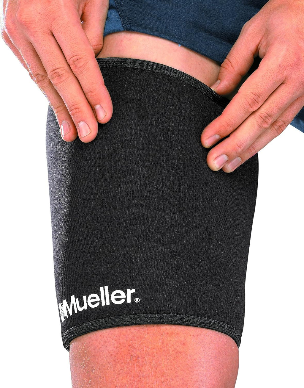 Mueller Sports Medicine Compression Thigh Sleeve for Men and Women, Leg Pain Relief Support, Ideal for Strains, Stiffness of Quads & Hamstrings, Fits Right or Left, Black