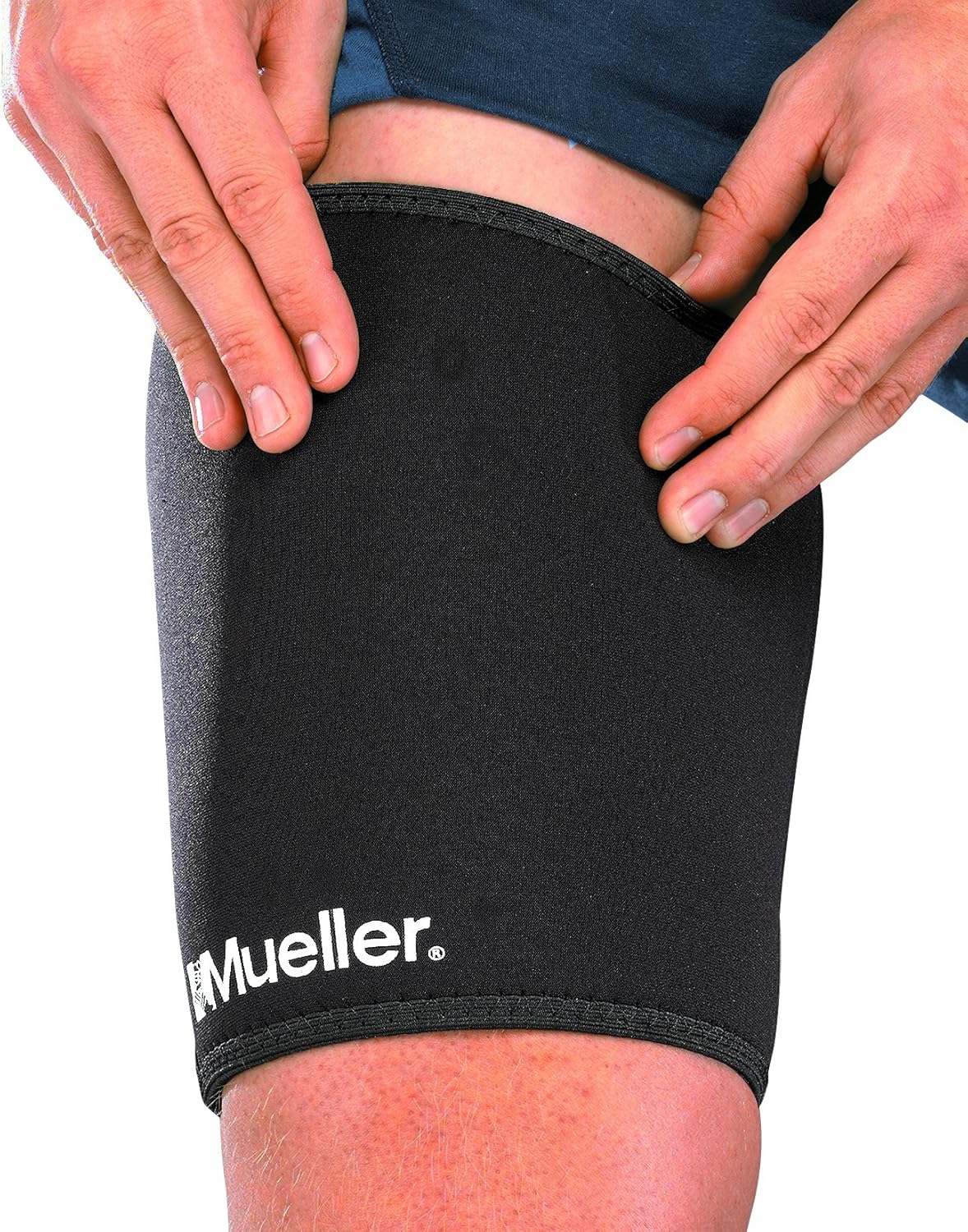 Mueller Sports Medicine Compression Thigh Sleeve for Men and Women, Leg Pain Relief Support, Ideal for Strains, Stiffness of Quads & Hamstrings, Fits Right or Left, Black