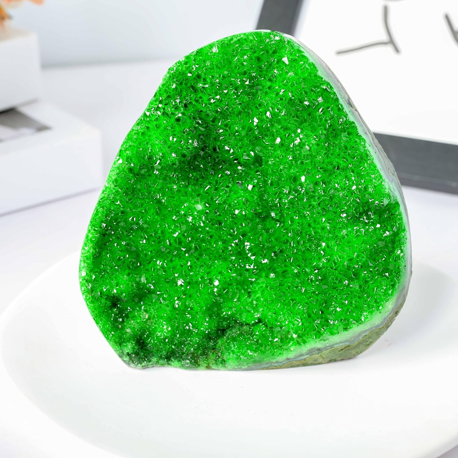 200-700g Selected Raw Geode Quartz Cluster Home Feng Shui Ornaments Energy Stone Healing Tools Meditation Feng Shui Decoration,Stone Display Piece, Mineral Specimen (Green, 200-300g)