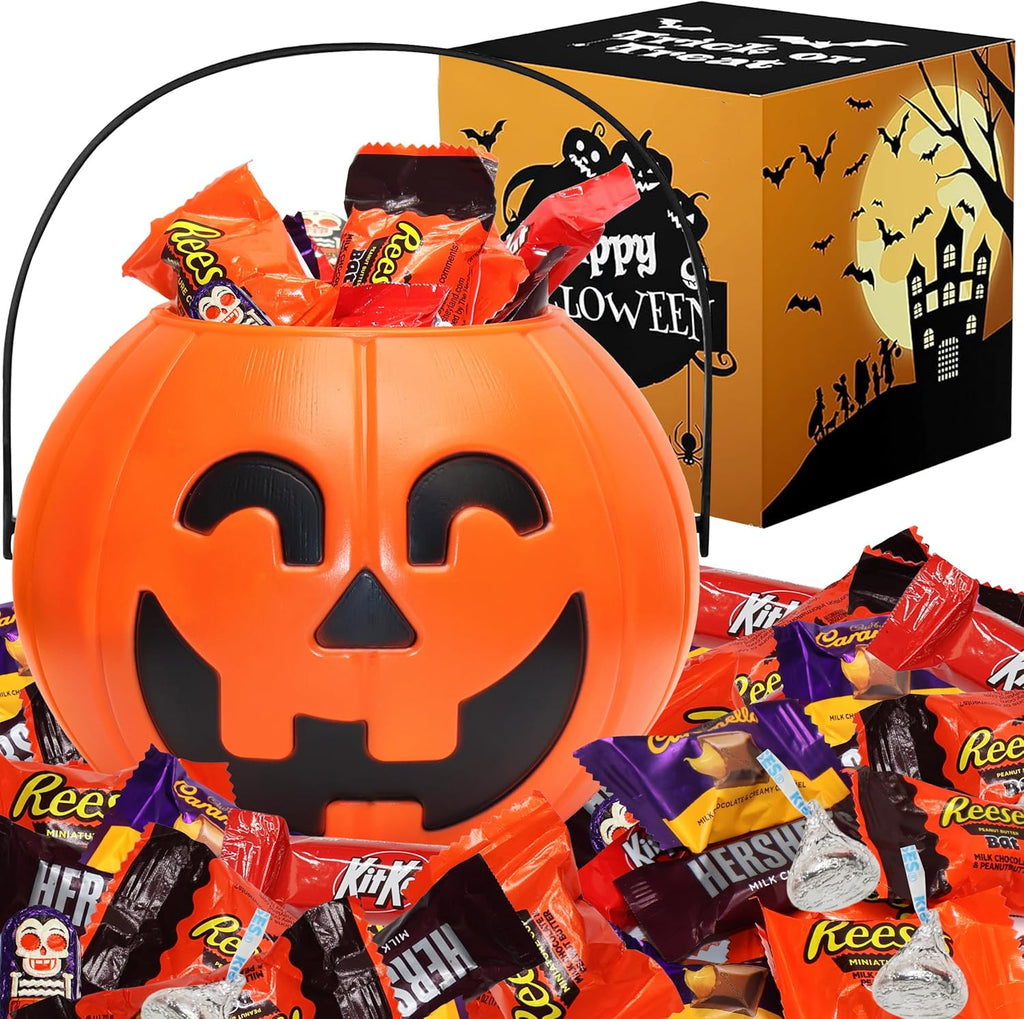 Halloween Candy Gift Basket for Kids and Adults - Trick or Treat Pumpkin Bucket Filled Assorted Halloween Chocolate Candy Sweets Great Care Package Gift Basket for College Students, 20 Oz